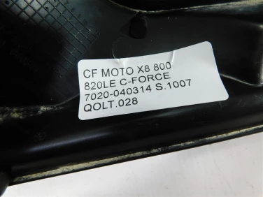 Obudowa lampy tyŁ cf moto x8 800 820le c-force 7020-040314