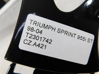Czacha czasza owiewka przÓd triumph sprint 955i st 98-04 t2301742