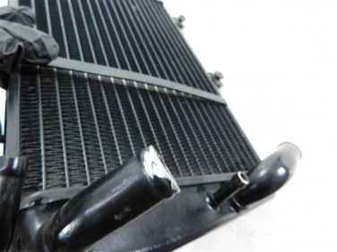 ChŁodnica wody przÓd triumph sprint 955i st 98-04 t2100721