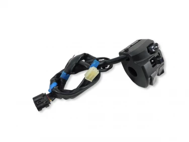 PRZEŁĄCZNIK LEWY PRZÓD YAMAHA YZF-R7 22-24 BEB839690000