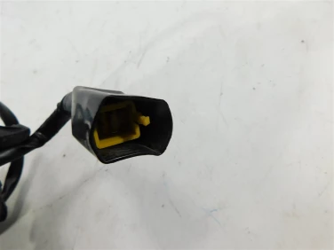 PrzeŁĄcznik lewy przÓd suzuki gsx-r 125 18-21 3740023k10