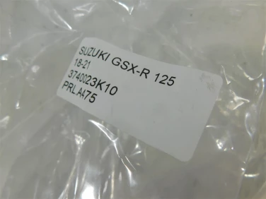 PrzeŁĄcznik lewy przÓd suzuki gsx-r 125 18-21 3740023k10