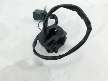 PrzeŁĄcznik prawy przÓd suzuki gsx-r 125 18-21 3720023k20