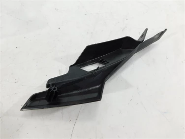 Plastik wypeŁnienie owiewka suzuki gsx-r 125 18-21 94451-23k0
