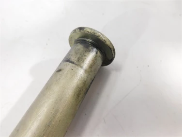 OŚ oŚka wahacza triumph sprint 1050 gt 10-16 u-11 t2057351