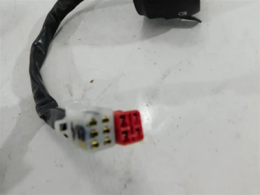 PŁug plastik owiewka husqvarna svartpilen 401 20-22 u-11 3711070000