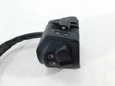 PŁug plastik owiewka husqvarna svartpilen 401 20-22 u-11 3711070000