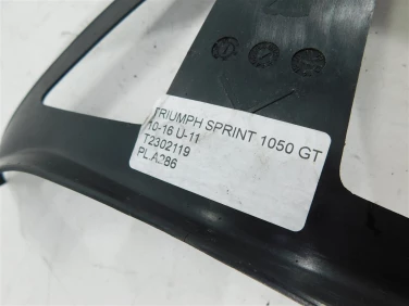 PŁug plastik owiewka triumph sprint 1050 gt 10-16 u-11 t2302119