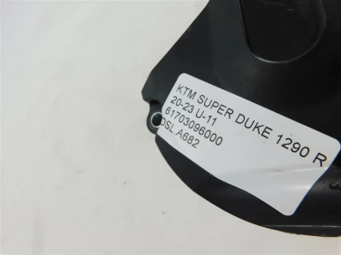Dekiel kapa silnik lewa ktm super duke 1290 r 20-23 u-11 61703096000