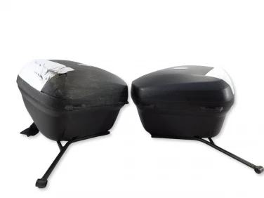 STELAŻ KUFER KUFRY KAWASAKI ER-6N 650 12-16 KUFRY LEWY KUFER USZKODZONY U-11 999940228