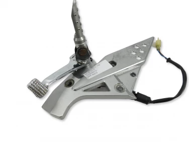 SET PODNÓŻEK PRAWY PRZÓD KAWASAKI Z 750 04-06 U-11 350630070