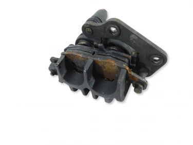 ZACISK HAMULEC PRZÓD PRAWY KAWASAKI Z 750 04-06 U-11 430805028DJ