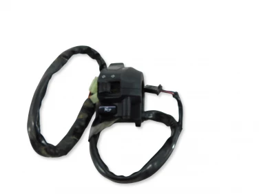 PRZEŁĄCZNIK LEWY PRZÓD YAMAHA MT 125 14-19 U-11 5D7H39722100
