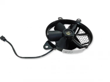 WENTYLATOR WIATRAK CHŁODNICA SUZUKI SV 650 99-02 U-11 1780019F10