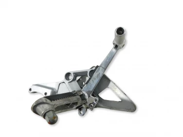 SET PODNÓŻEK PRAWY PRZÓD SUZUKI SV 650 99-02 U-11 4351133E10