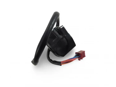 PRZEŁĄCZNIK PRAWY PRZÓD YAMAHA YP 250 MAJESTY 95-99 U-11 4UC8396301