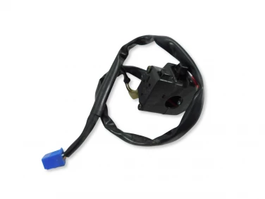 PRZEŁĄCZNIK PRAWY PRZÓD YAMAHA FZS 600 FAZER 02-03 U-11 5RT839630000
