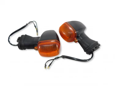 KIERUNEK KIERUNKOWSKAZ YAMAHA FZS 600 FAZER 02-03 U-11 5DM833200000 5DM833100000