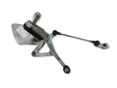 SET PODNÓŻEK LEWY PRZÓD YAMAHA FZS 600 FAZER 02-03 U-11 4YR274420000