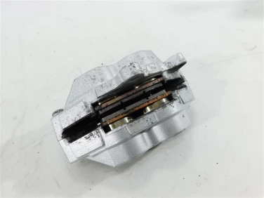 Zacisk hamulec przÓd prawy kawasaki vn 2000 vulcan 04-10 u-11 430800010gn