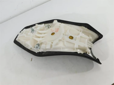 Siedzenie kanapa fotel kawasaki er-6n 650 09-11 u-11 53066-0205