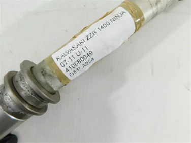 OŚ koŁa przÓd przednia kawasaki zzr 1400 ninja 07-11 u-11 410680049