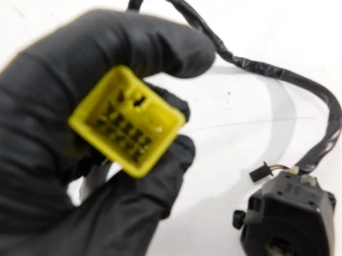 PrzeŁĄcznik lewy przÓd suzuki tl 1000 98-03 u-11 3740033e11