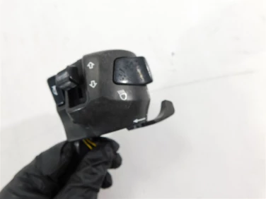 PrzeŁĄcznik lewy przÓd suzuki tl 1000 98-03 u-11 3740033e11