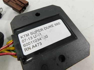 Regulator napiĘcia ktm super duke 990 07-13 u-11 60011034100
