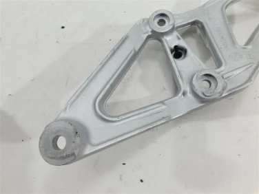 Set podnÓŻek prawy tyŁ ktm super duke 990 07-13 u-11 61003049000