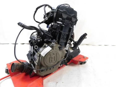 Silnik engine husqvarna 401 2021 e-935 2354km