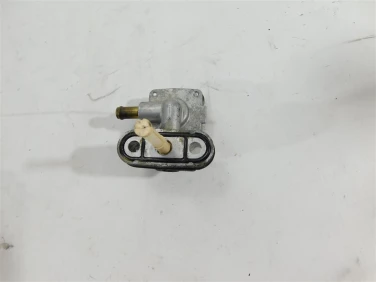 Kranik zbiornika paliwa yamaha bt 1100 bulldog 01-06 u-11 4km245000100