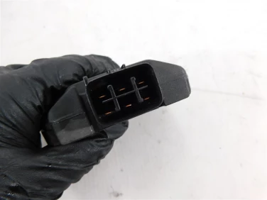 Regulator napiĘcia yamaha bt 1100 bulldog 01-06 u-11 sh650d-11