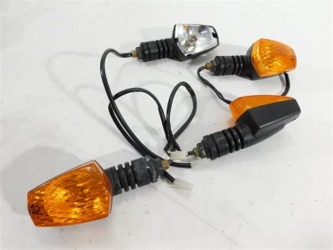 Kierunek kierunkowskaz yamaha bt 1100 bulldog 01-06 u-11 5jnh33400000 5jnh33300000