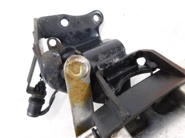 PodnÓŻek stopka yamaha xvs 1100 drag star classic 98-06 prawy u-11 5ks274201000