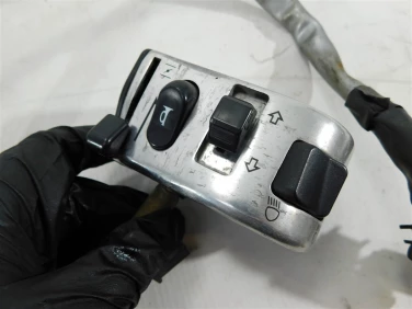 PrzeŁĄcznik lewy przÓd yamaha xvs 1100 drag star classic 98-06 u-11 sel839720000