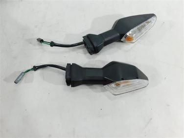 Kierunek kierunkowskaz kawasaki z 900 17-19 u-11 230370529 230370530