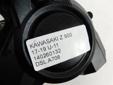 Dekiel kapa silnik lewa kawasaki z 900 17-19 u-11 140260132