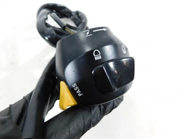 PrzeŁĄcznik lewy przÓd suzuki sv 650 99-02 u-11 3740026e11