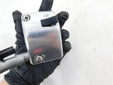 PrzeŁĄcznik lewy przÓd yamaha xvs 650 drag star custom 97-05 u-11 4tr839720100