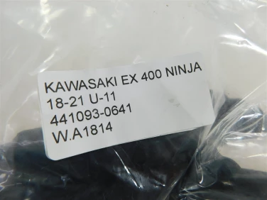 Plastik wypeŁnienie owiewka kawasaki ex 400 ninja 18-21 u-11 441093-0641