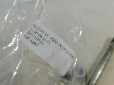 OŚ koŁa przÓd przednia suzuki vl 1500 intruder lc 98-04 u-11 5471110f01
