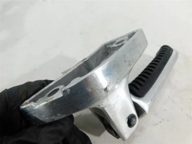 Set podnÓŻek prawy tyŁ suzuki vl 1500 intruder lc 98-04 u-11 4381110f 10