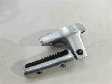 Set podnÓŻek lewy tyŁ suzuki vl 1500 intruder lc 98-04 u-11 4382110f10