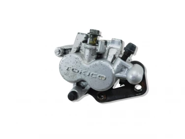 ZACISK HAMULEC PRZÓD PRAWY SUZUKI VL 1500 INTRUDER LC 98-04 U-11 5910033DD0999