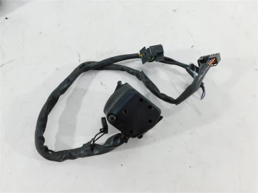 PrzeŁĄcznik lewy przÓd yamaha fz6 600 fazer 04-09 u-11 5vx839690200