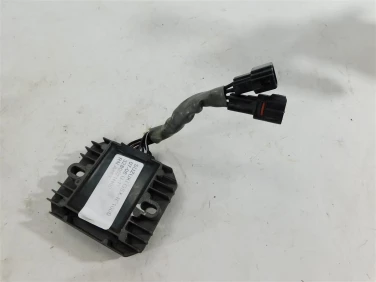 Regulator napiĘcia suzuki gsx-r 1000 07-08 u-11 3280021hoo