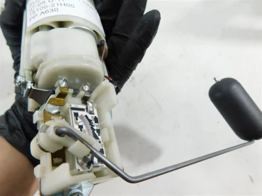 Pompa paliwa zbiornik suzuki gsx-r 1000 07-08 u-11 15100-21h00