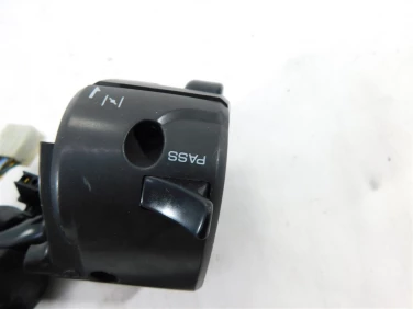 PrzeŁĄcznik lewy przÓd yamaha fzs 600 fazer 02-03 u-11 5dm839690000