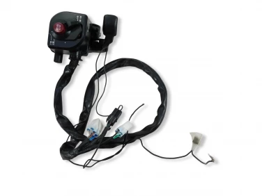 PRZEŁĄCZNIK PRAWY CF MOTO 850 1000 C-FORCE MANETKA GAZU U-11 9AYV-160320-2102